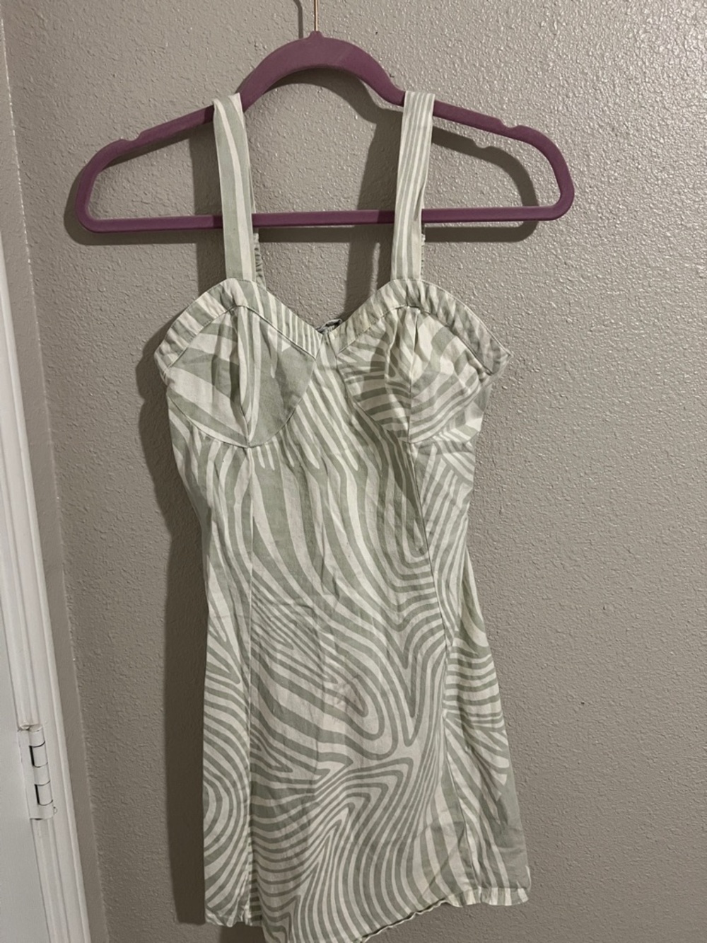 Sleeveless Striped Sweetheart Dress in Light Sage and White